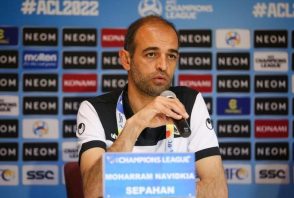 محرم نویدکیا سرمربی مس رفسنجان : بازیکنان پرسپولیس در فاز هجومی بهترین هستند