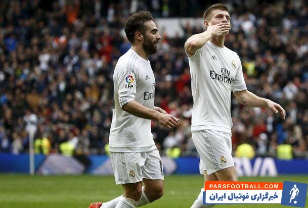 کروس ؛ دنی کارواخال : «روزی به فرزندانم خواهم گفت کنار کروس بازی کردم.»