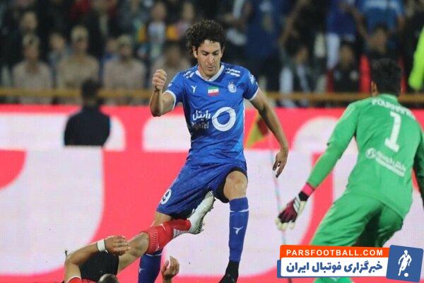 حسن اشجاری : در استقلال همه برای جواد نکونام بازی می کنند