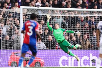 کامینسکی، دروازه‌بان لوتون‌تاون برنده جایزه بهترین مهار فصل ‏لیگ برتر انگلیس