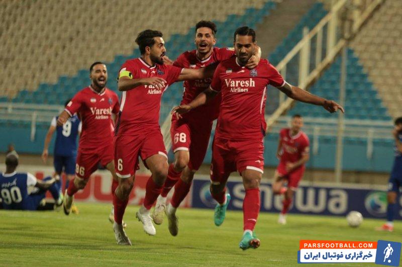 نساجی ؛ خوشحالی گل وحید محمدزاده پس از باز کردن دروازه استقلال خوزستان