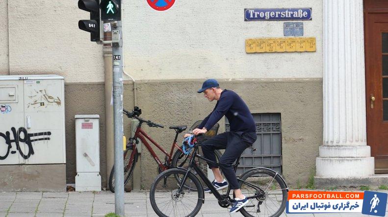 بایرن مونیخ ؛ حضور توخل در محل برگزاری جشن خداحافظی بایرن مونیخ با دوچرخه 