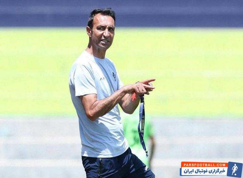 عنایتی ؛ جدیت غلامرضا عنایتی سرمربی پیکان در تمرین برای حفظ تیم در لیگ برتر