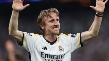 مودریچ ؛ امادگی مودریچ برای تمدید با رئال مادرید بدون توجه به حقوق دریافتی