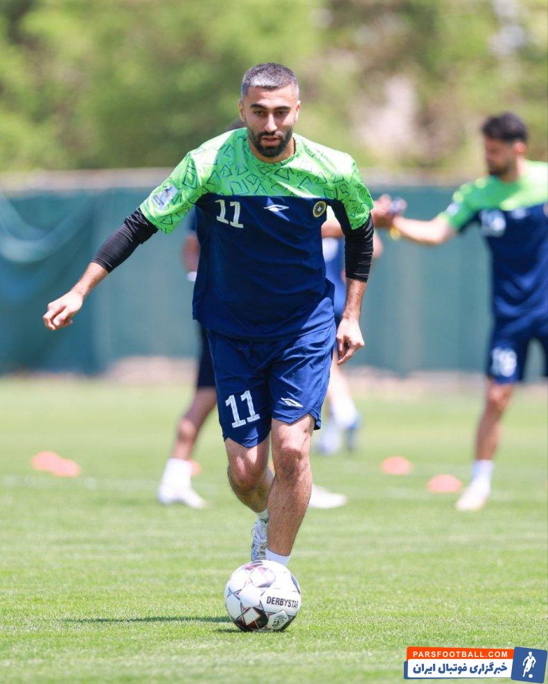 سپاهان ؛ تمرین بازیکنان سپاهان قبل از دیدار برابر مس رفسنجان تحت هدایت محرم نویدکیا 