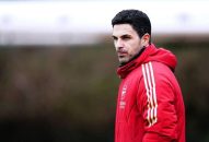 آرسنال ؛ حضور مکس دومان بازیکن 14 ساله در تمرین اصلی باشگاه آرسنال