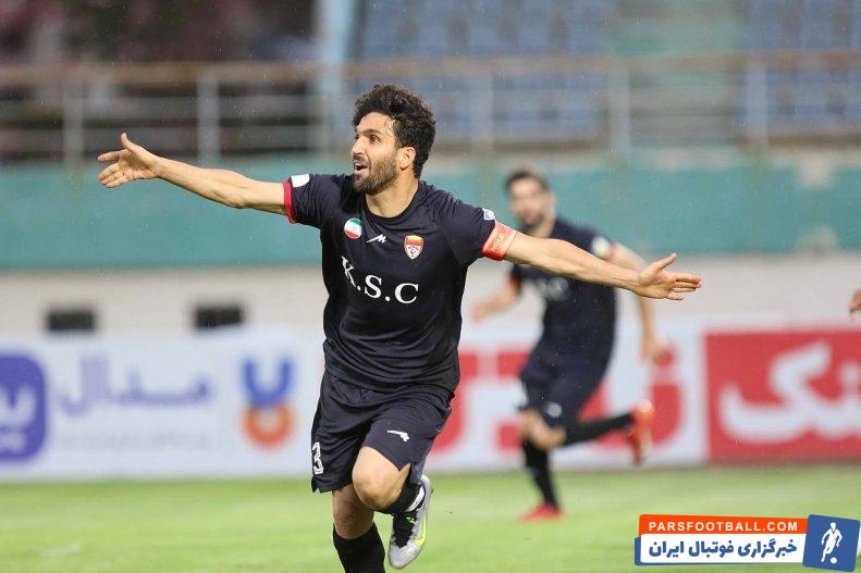 انصاری ؛ سجده شکر ساسان انصاری بازیکن فولاد پس از گلزنی برابر آلومینیوم