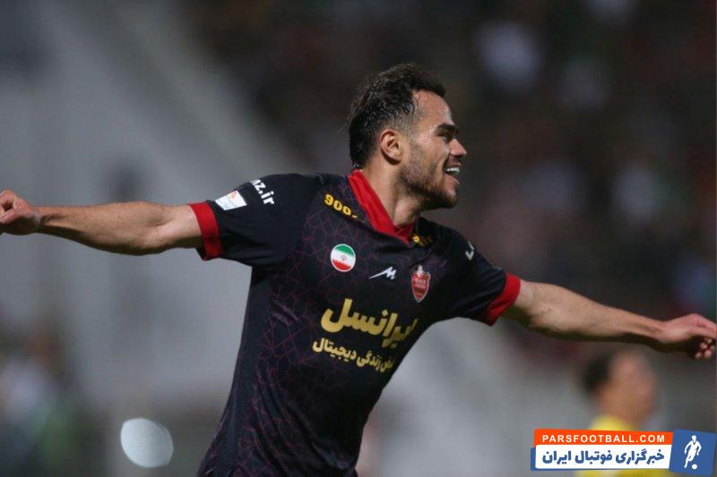 پرسپولیس ؛ اوستون اورونوف امروز در تمرین پرسپولیس حاضر خواهد شد