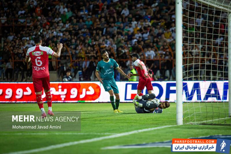 حضور ۶۰ تماشاگر دیگر چه صیغه‌ای است؟/ استقلال هنوز شانس قهرمانی دارد