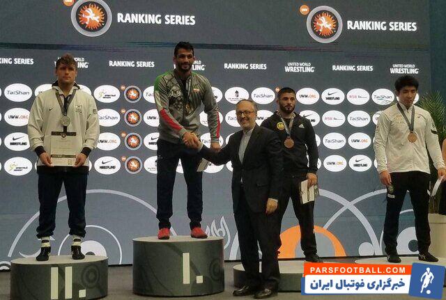 حسن یزدانی طلای مجارستان را از چه کسی گرفت؟ +عکس