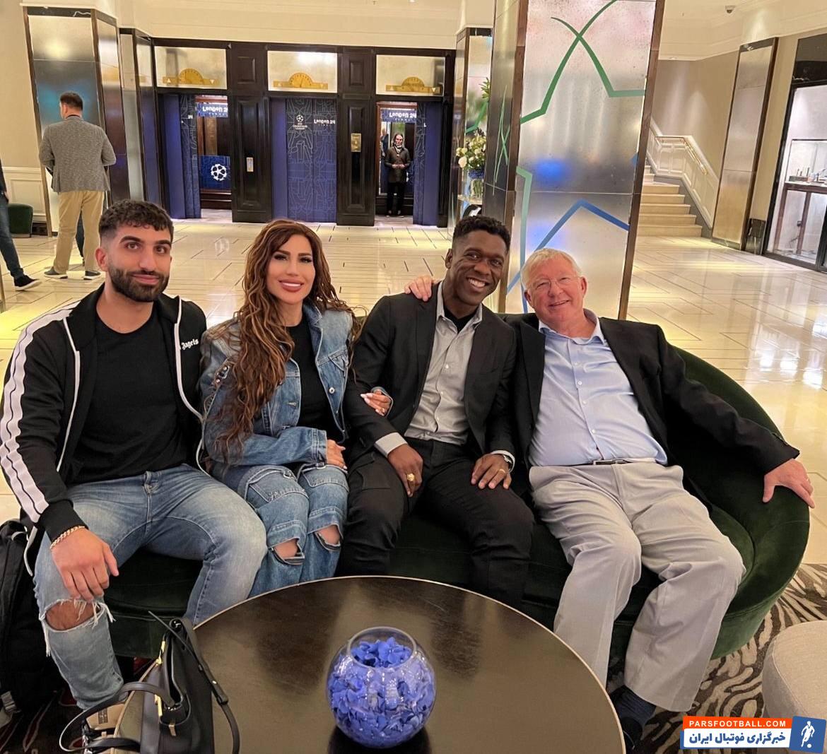 عکس| ملاقات یک زن ایرانی با سرالکس فرگوسن