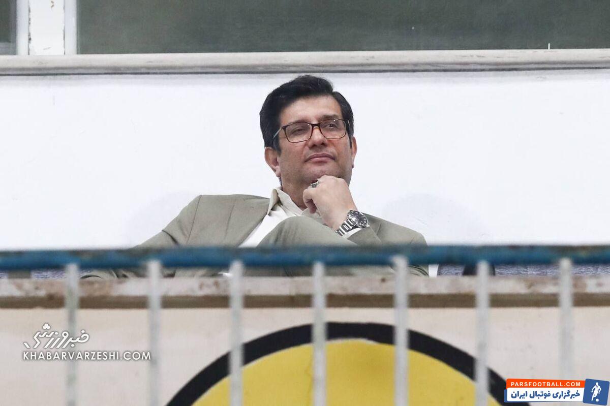 آقای سمیعی! برای استقلال چه کرده‌اید که منتش را سر هوادار می‌گذارید؟/ همین‌ افراد یک سال تمام چوب لای چرخ نکونام گذاشتند/ رفتارهای آن مربی مایه خجالت بود