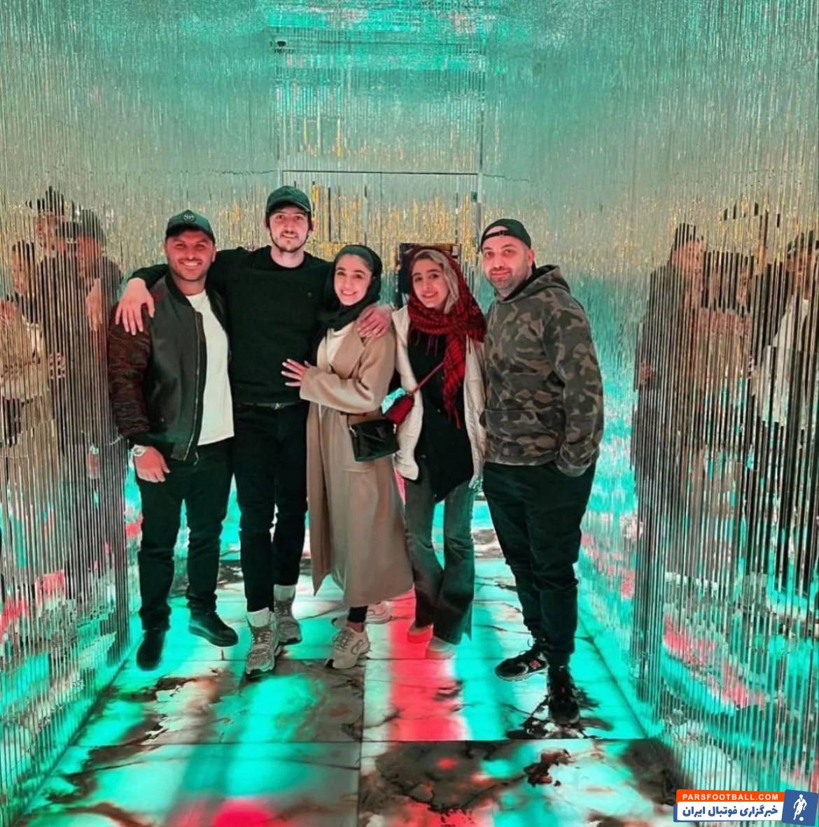 عکس| دورهمی سردار آزمون و همسرش با آرمین زارعی