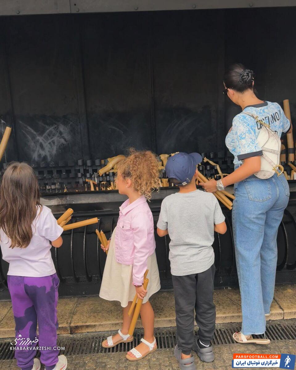 تصاویر| جورجینا در یک مراسم مذهبی خاص/ مدل آرژانتینی دست به دعا شد