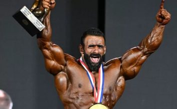 هادی چوپان : باب، تو از وقتی که اسم منو قشنگ صدا زدی معروف شدی