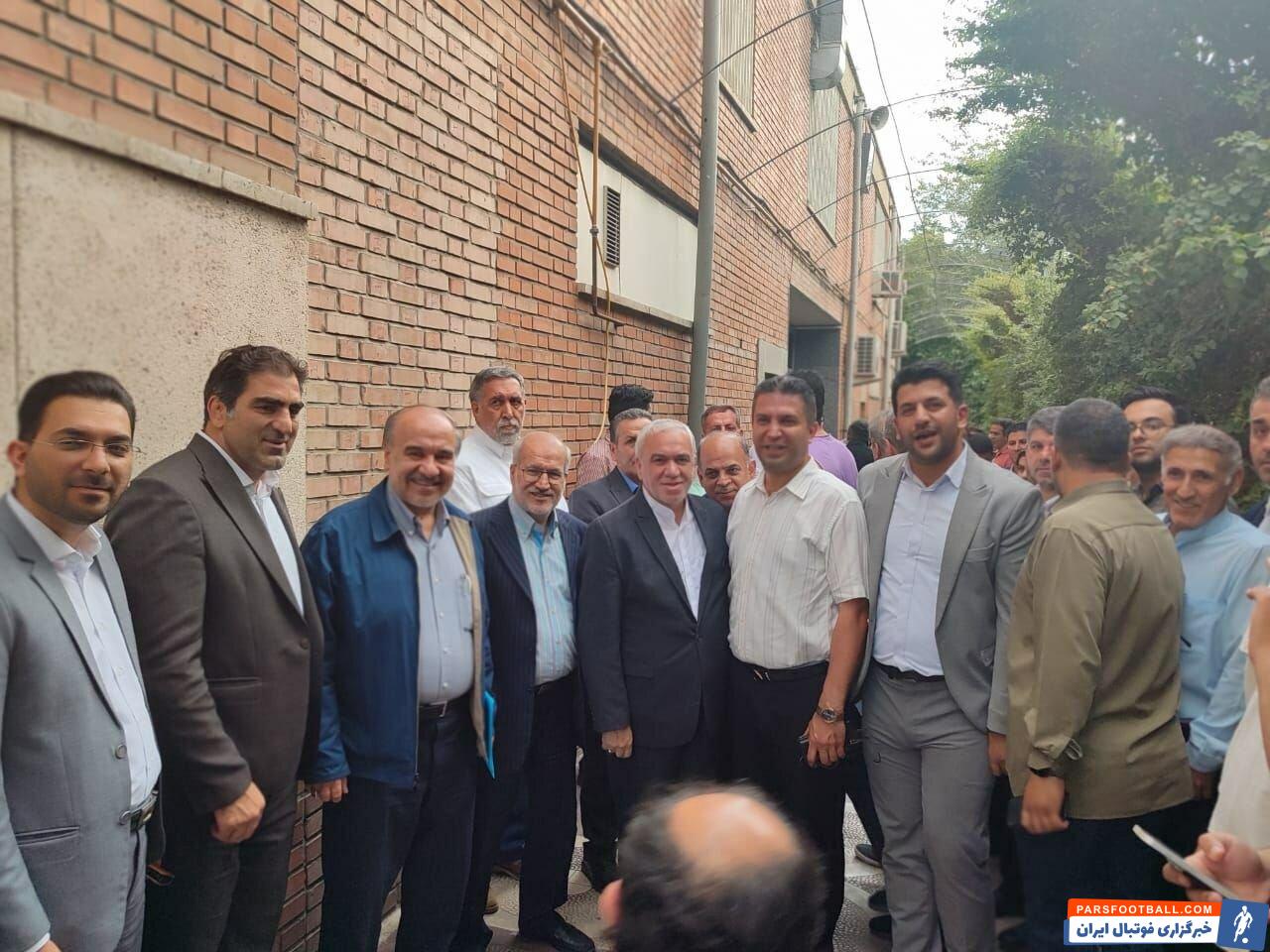 عکس | ورزشی‌ها در گردهمایی پزشکیان؛ از وزیر سابق ورزش تا یک استقلالی!