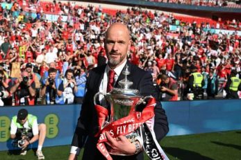 منچستریونایتد ؛ اریک تن هاخ در منچستریونایتد باقی ماند