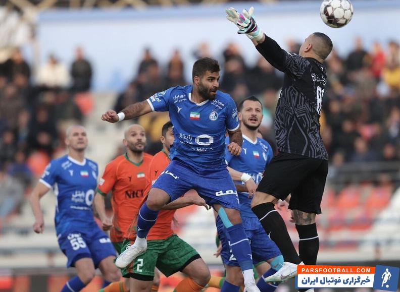 محمد مومنی : جواد نکونام نشان داد بازی هجومی را بلد است