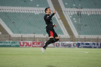 دلتیچ ؛ جدایی میلوش دلتیچ از تراکتور و حضور در پانسریاکوس یونان