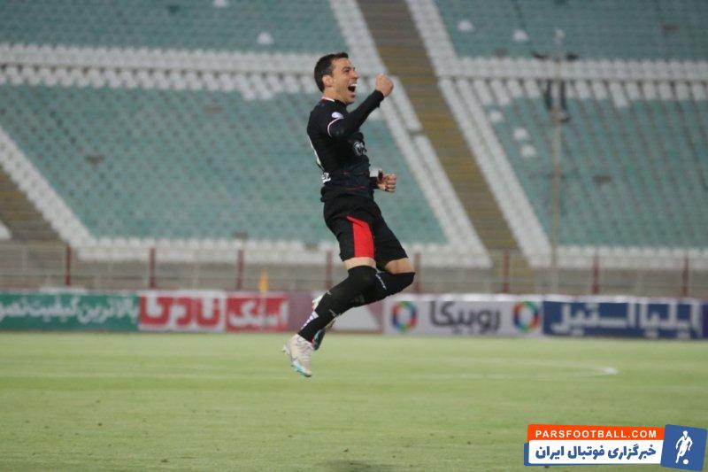 دلتیچ ؛ جدایی میلوش دلتیچ از تراکتور و حضور در پانسریاکوس یونان