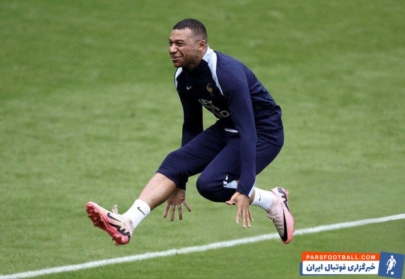 امباپه ؛ کیلیان امباپه در بازی مقابل لهستان در ترکیب اصلی فرانسه قرار خواهد گرفت.