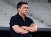 امیر قلعه‌ نویی : نارضایتی تماشاگران نشان‌ دهنده سرعت حرکت ما است