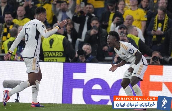 بلینگام در نقش عکاس در شادی گل وینیسیوس برابر دورتموند