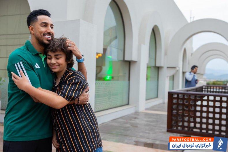 عربستان ؛ سالم الدوسری و اهدای پیراهنش به کودک پاکستانی