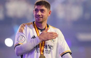 والورده : ارتباط با جود در زمین کار بسیار راحتی است و نیازی به حرف زدن نیست