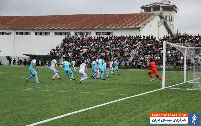 شهرداری ؛ جشن بقای اعضای تیم شهرداری آستارا با وجود شکست مقابل نفت و گاز