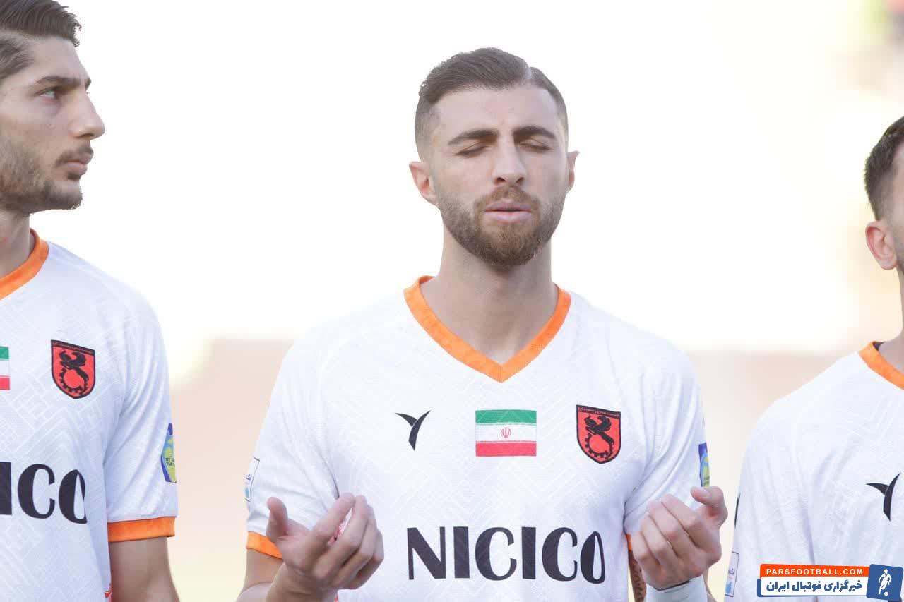 جام حذفی ؛ میثم تیموری ستاره مس رفسنجان مقابل سپاهان دست به دعا شد