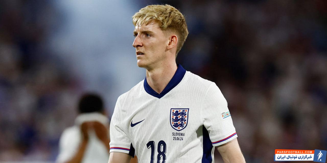 گوردون ؛ زخمی شدن انتونی گوردون بازیکن انگلیس پس از افتادن از دوچرخه