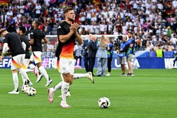 آلمان ؛ عذرخواهی فولکروگ از هوادار مضروب در پی شوت این بازیکن