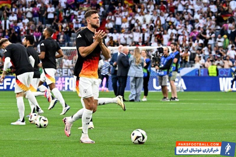 آلمان ؛ عذرخواهی فولکروگ از هوادار مضروب در پی شوت این بازیکن