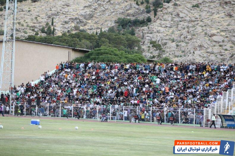 تختی ؛ پر شدن کامل ظرفیت ورزشگاه تختی خرم آباد برای دیدار خیبر 