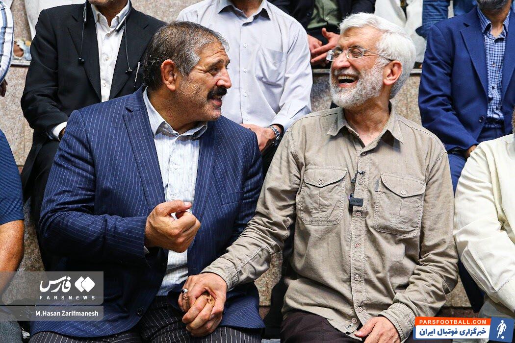 عکس | شوخی و خنده‌های عباس جدیدی کنار نامزد انتخابات