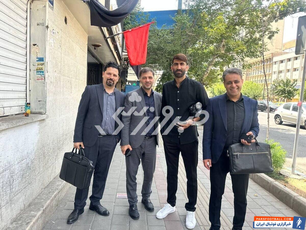 عکس | آشتی بیرانوند با یک استقلالی؛ پایان ماجرای جنجالی!