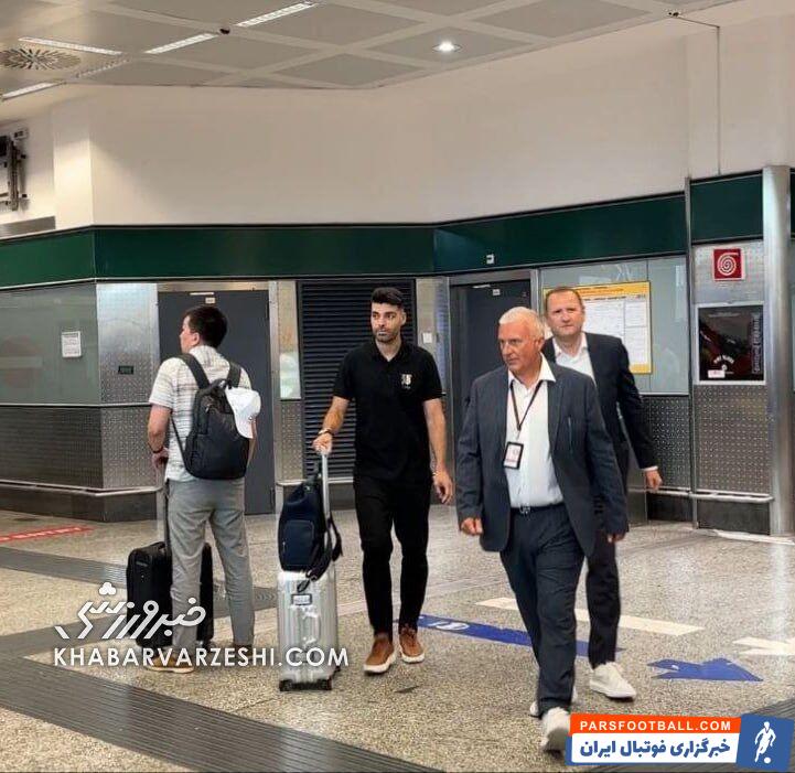 فوری| مهدی طارمی وارد میلان شد +عکس