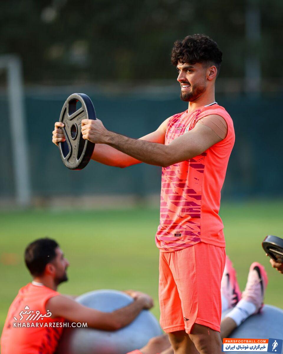 پرستاره‌ترین تیم لیگ برتر استارت زد/ سپاهانی‌ها با مورایس و خریدهای جدید بمب روحیه شدند +تصاویر