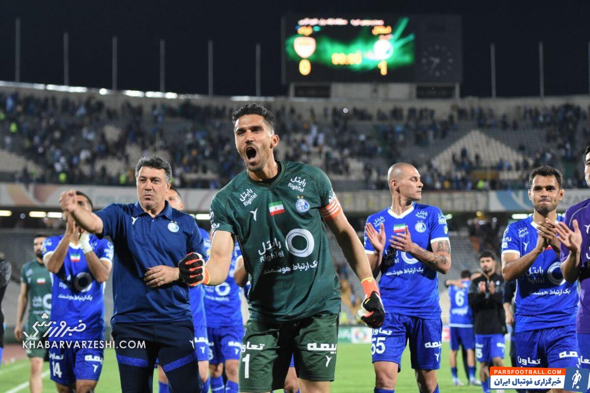 من موافق حضور رضاییان در استقلال نیستم؛ او هنوز به پختگی لازم نرسیده است!/&nbsp;به قول امیرخان، پیراهن استقلال قداست دارد/ پرسپولیس ۳۰۰ سخنگو دارد اما...