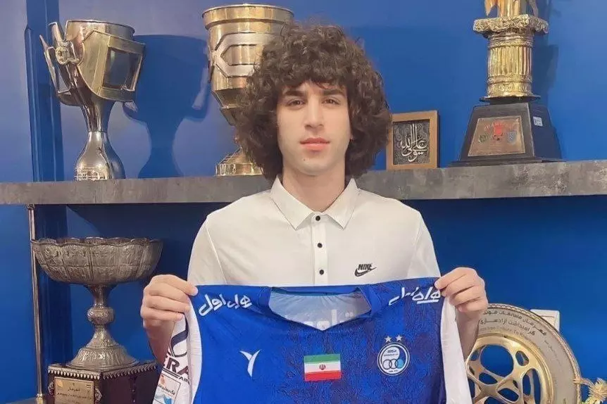 استقلال ؛ بلاتکلیفی محض آینده منتظر محمد بازیکن استقلال