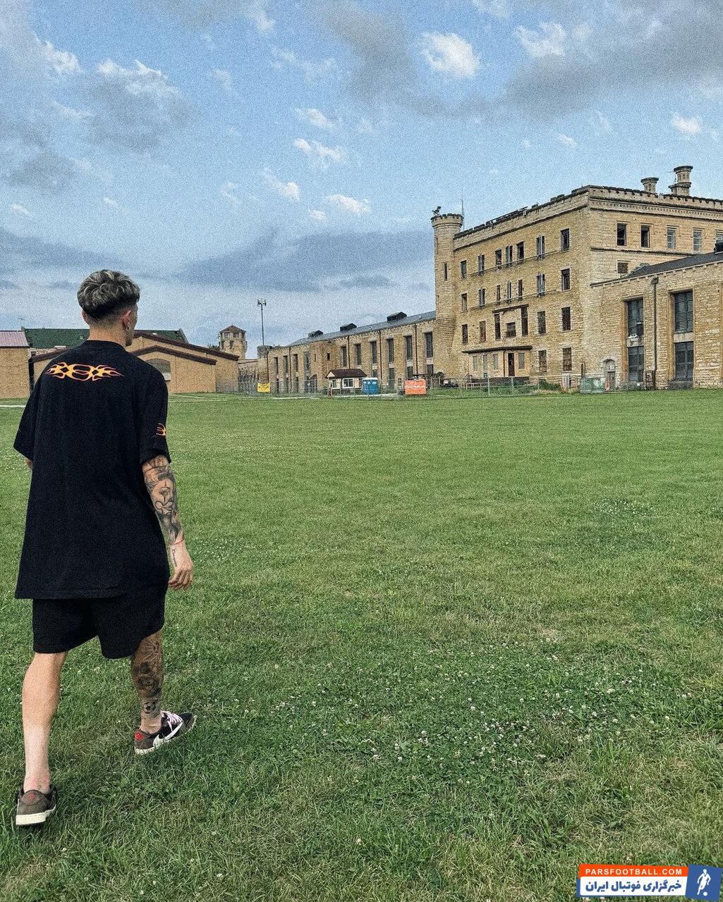 عکس| ستاره منچستر یونایتد از زندان فرار کرد!