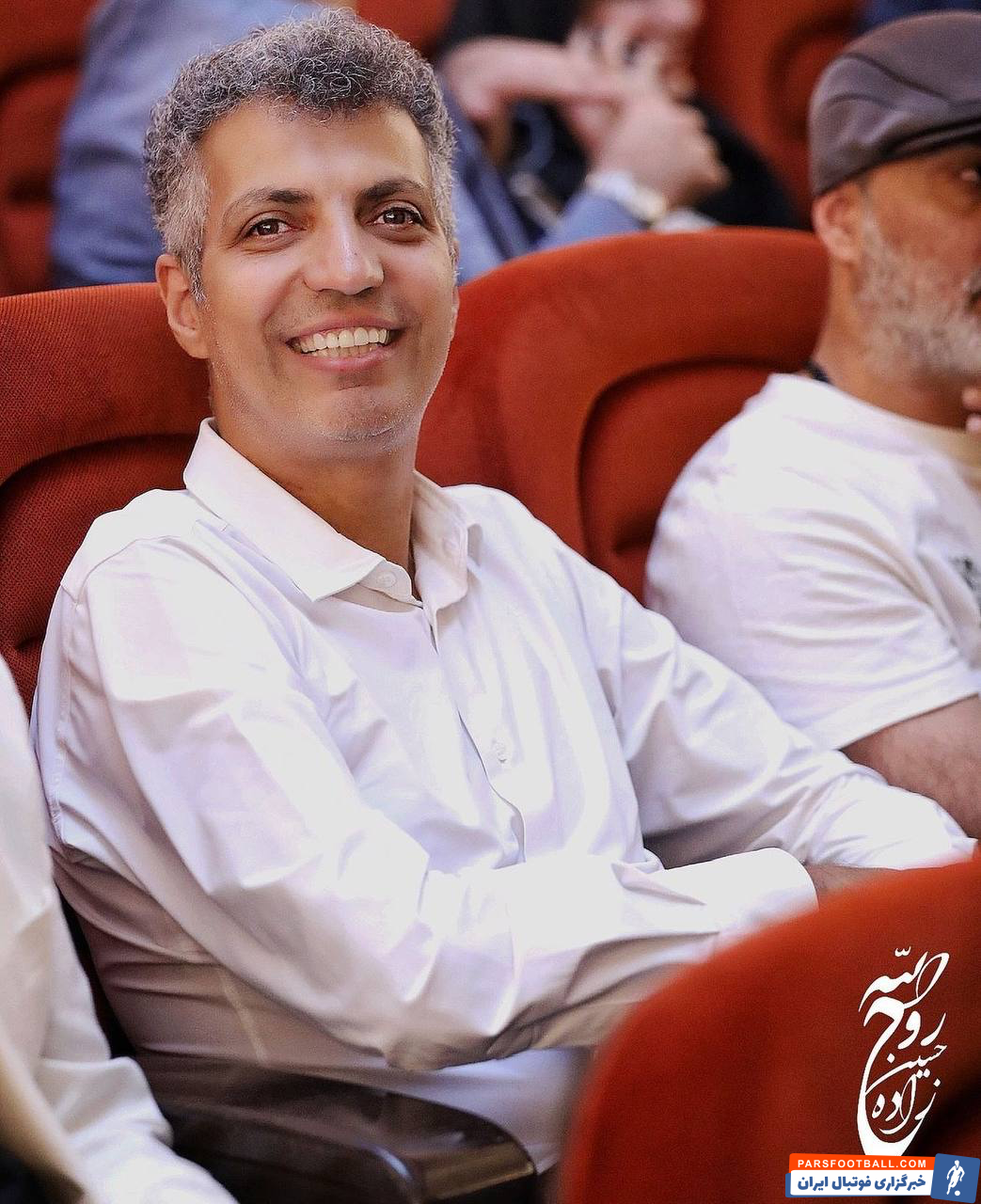 عکس| عادل فردوسی پور در مراسم مهران مدیری