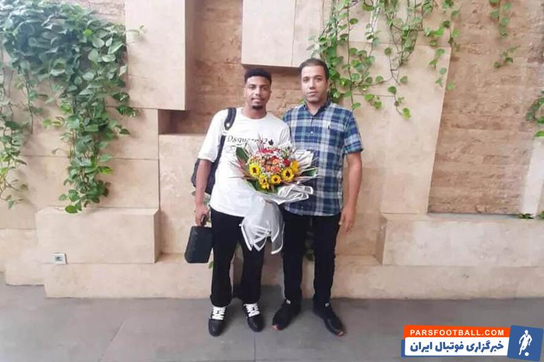 ایوب العملود ستاره جدید پرسپولیس وارد ایران شد