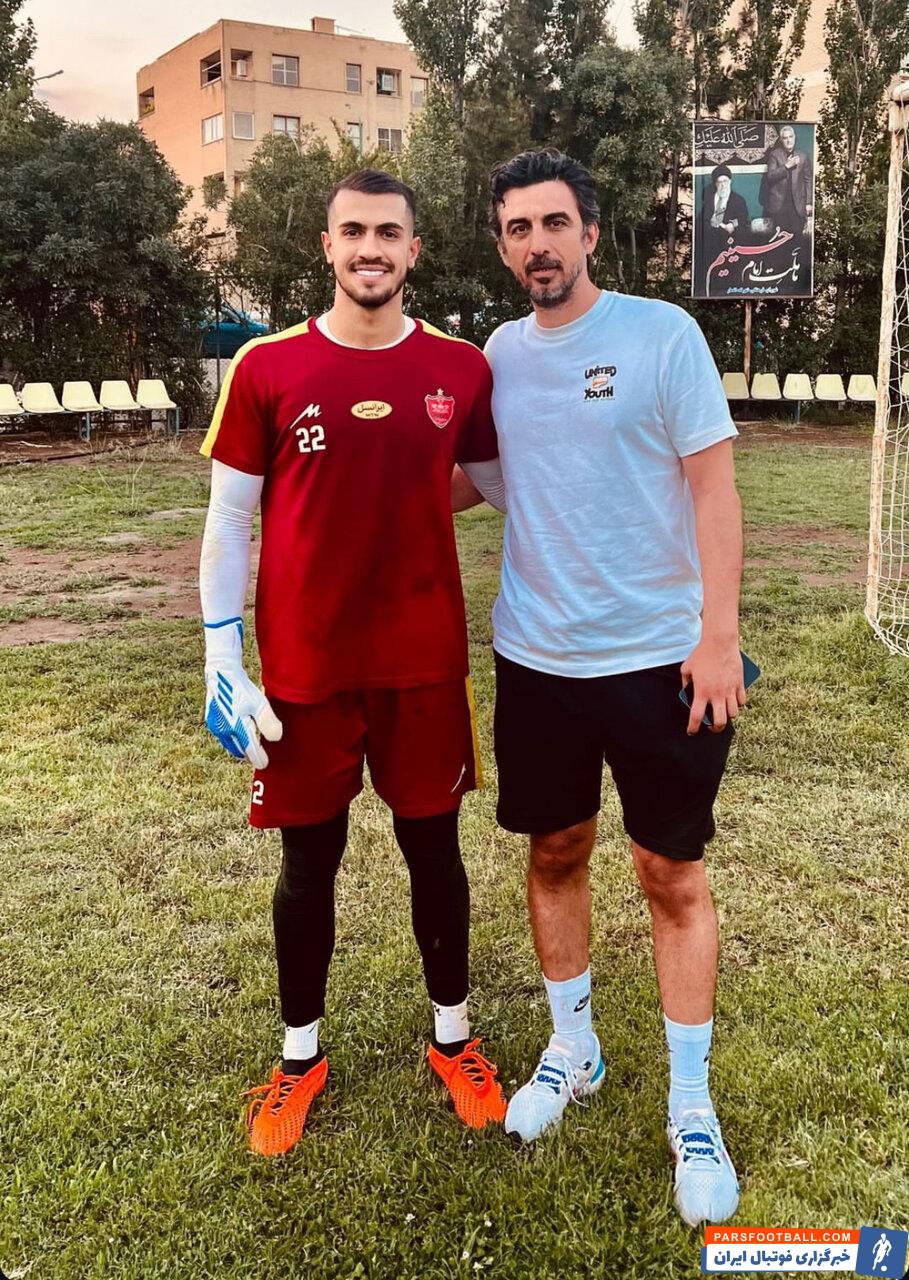 امیررضا رفیعی ستاره پرسپولیس با مهدی رحمتی دیدار کرد