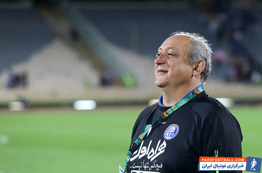 بهتاش فریبا : مدیران استقلال نسبت به جذب بازیکن جدید اقدام کنند