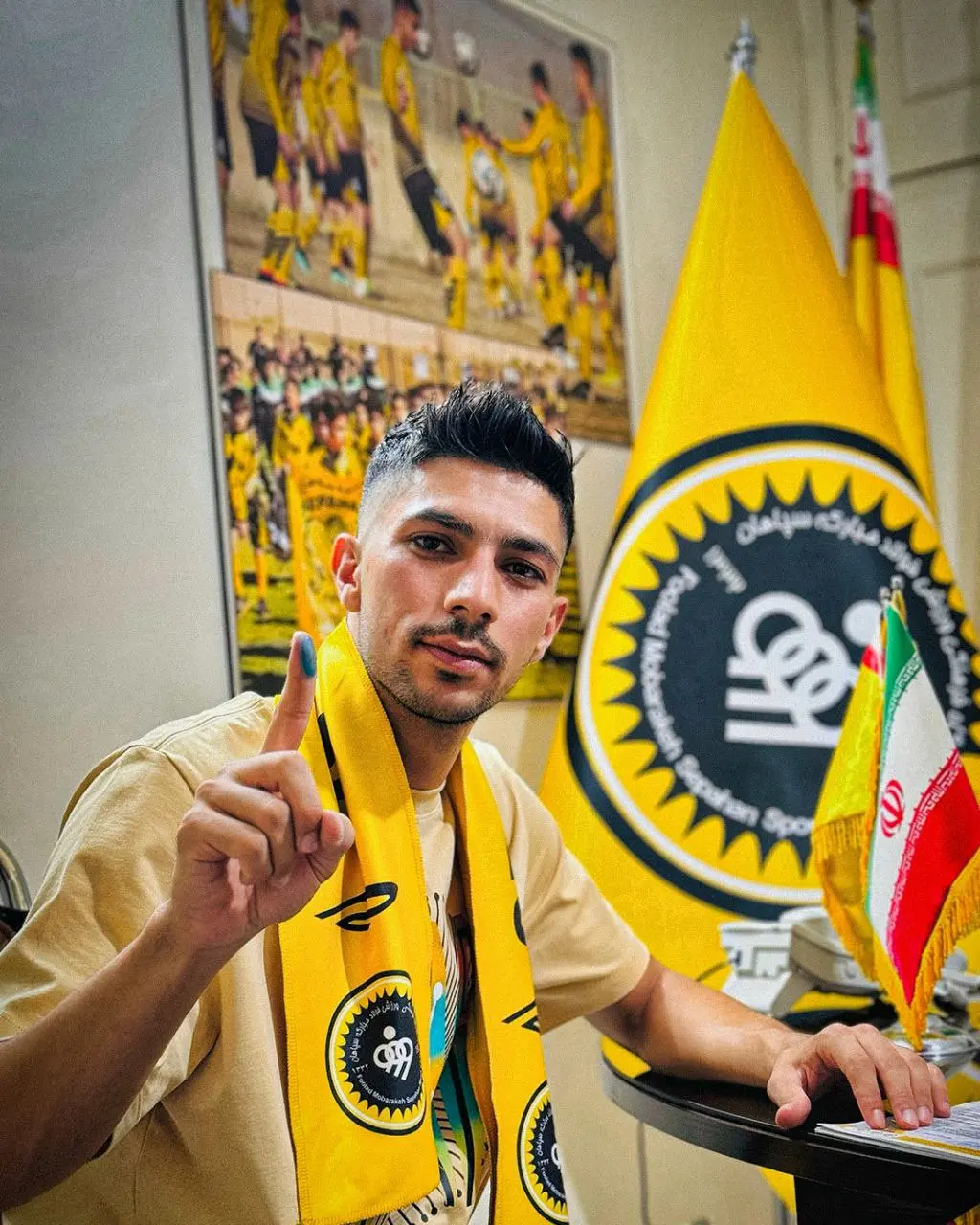 مهدی لیموچی با عقد قراردادی به سپاهان پیوست