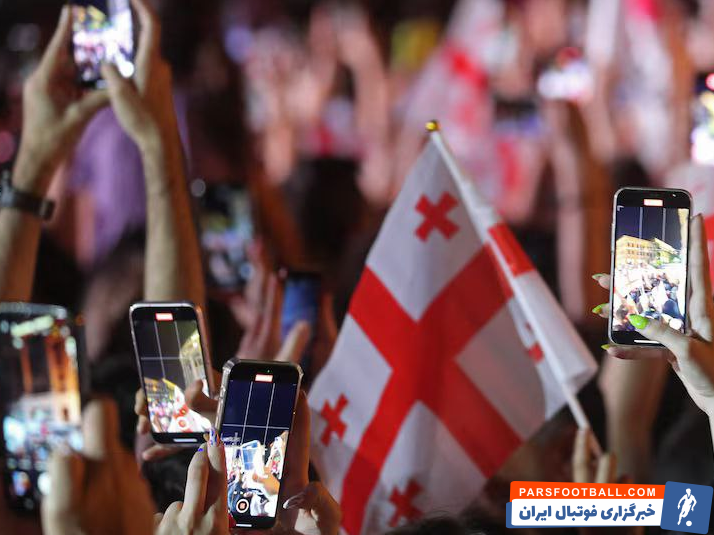 گرجستان ؛ استقبال پرشور مردم گرجستان از تیم ملی فوتبال کشورشان پس از حذف از یورو