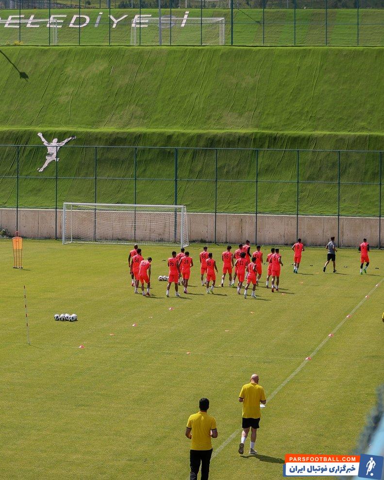 مورایس ؛ اولین جلسه تمرینی سپاهان در کمپ ارزروم ترکیه