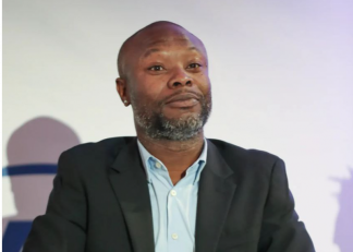 آرسنال ؛ گالاس : با جذب ریکاردو کالافیوری، آرسنال باید الکساندر زینچنکو را بفروشد